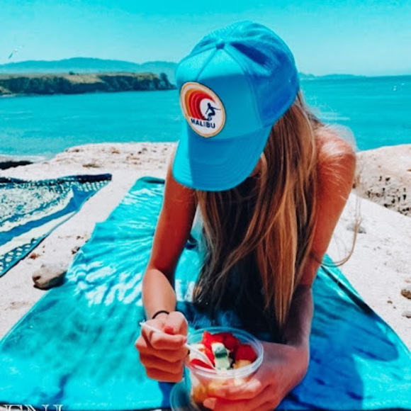 Meet your Posher, Julia - Picture 1 of 1